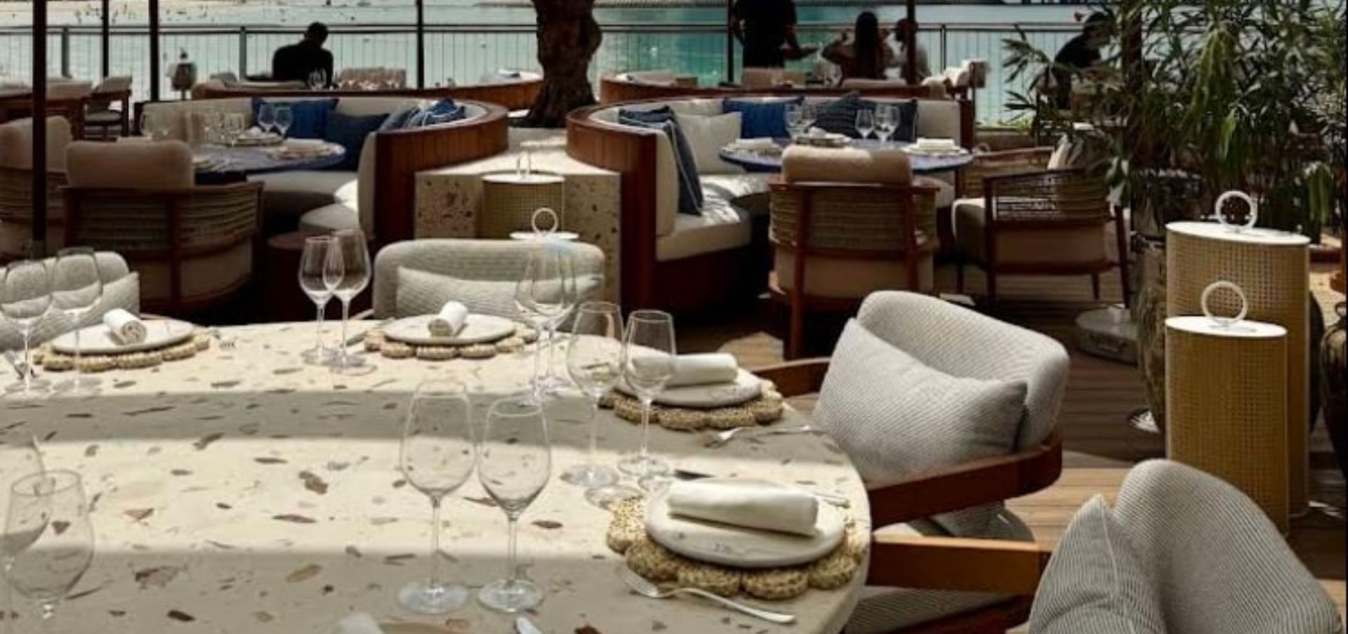 Iliana Restaurant – Jumeirah Dubai (6)