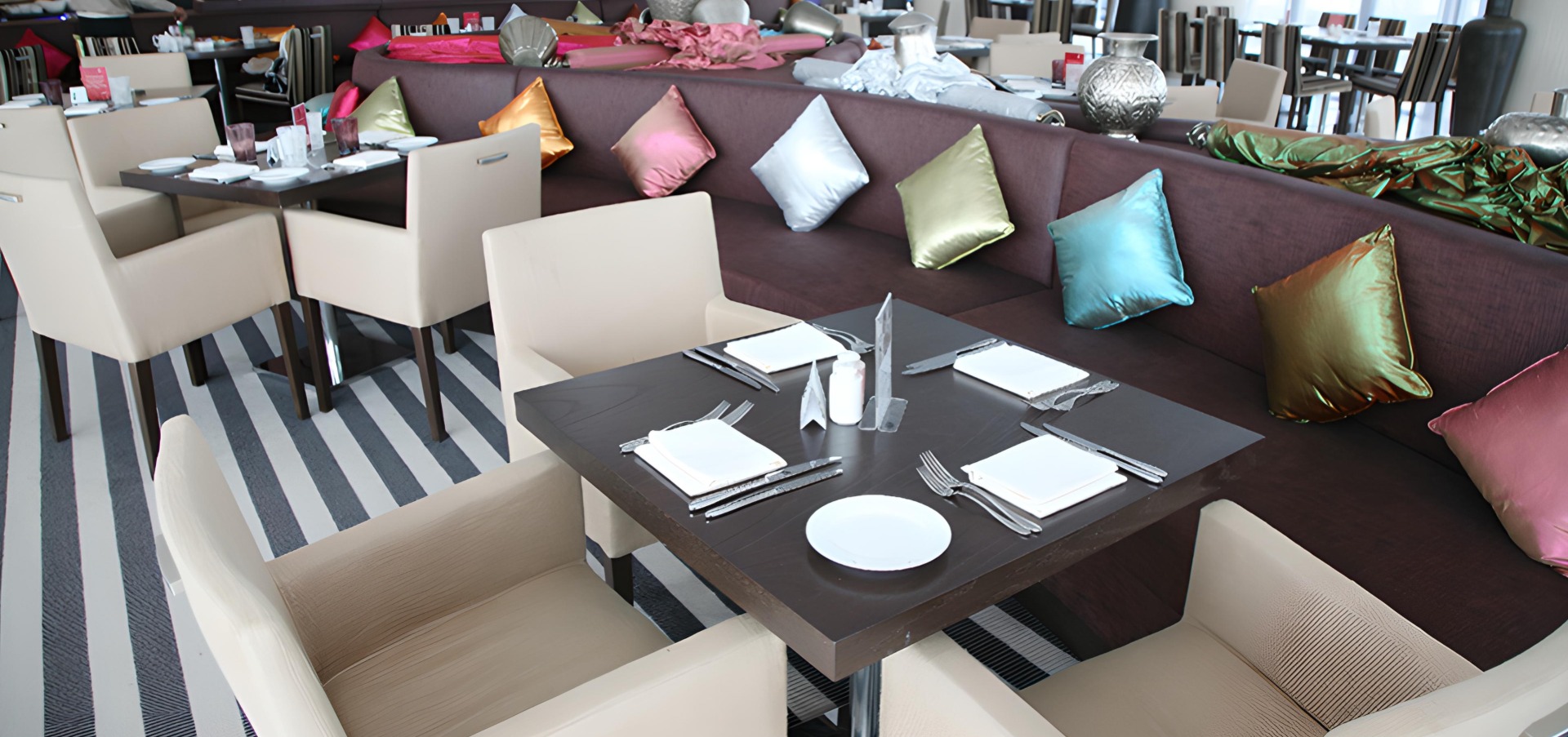 Danet Holiday Inn01 (2)