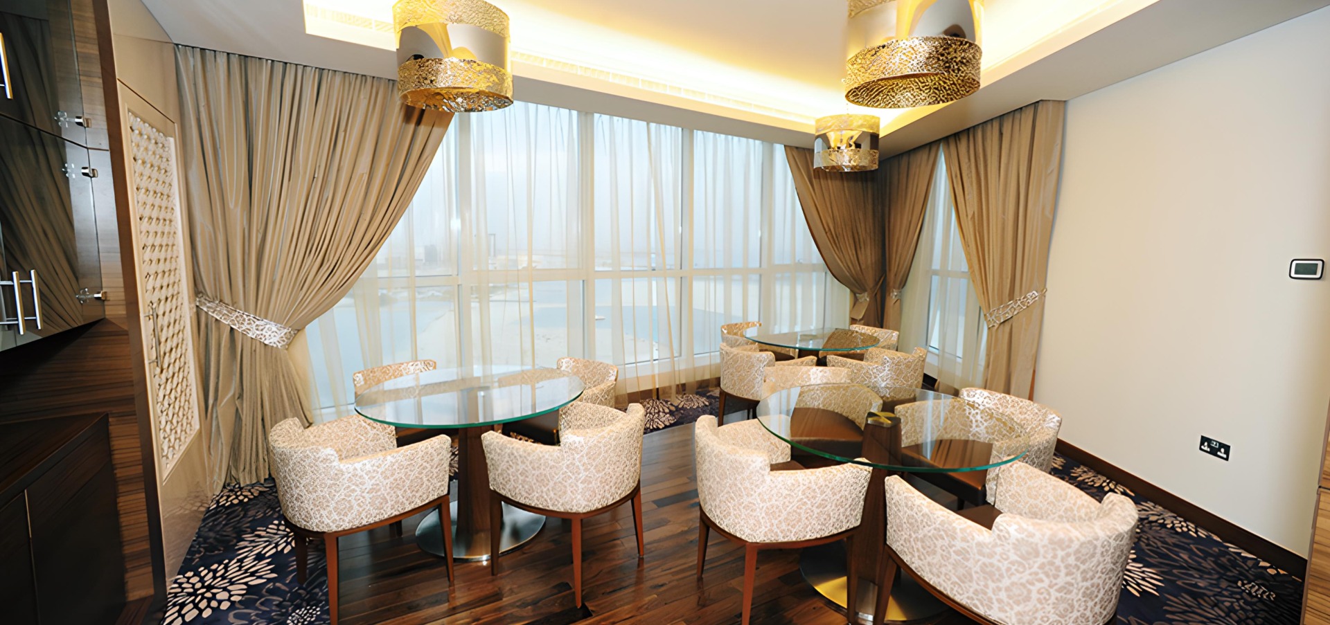 Rotana Khalidiya Hotel (3)