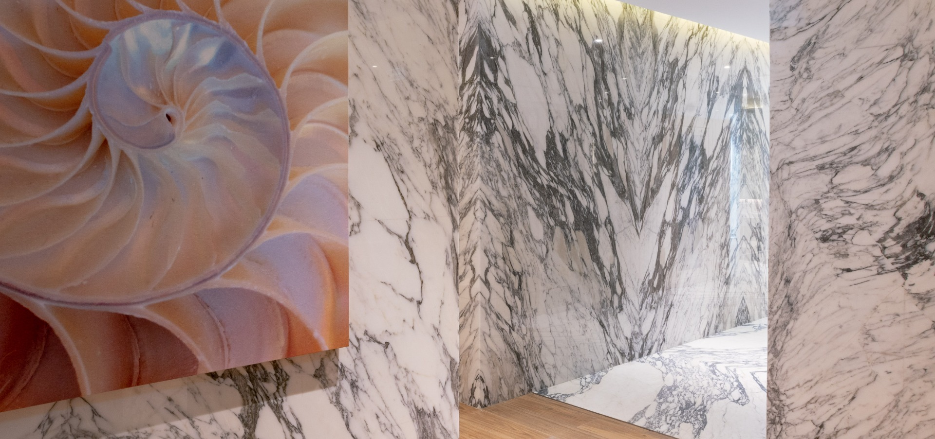 RoyalM-ChangingRoom-1